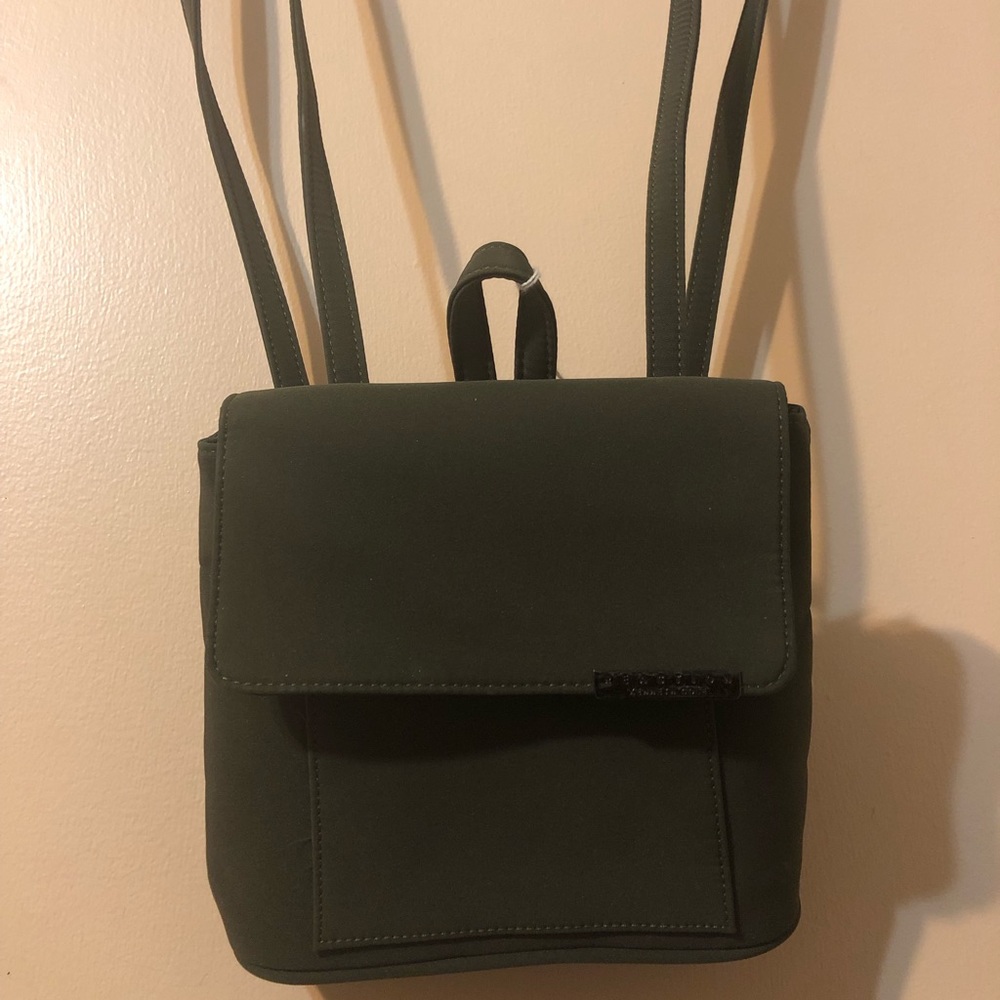 Kenneth Cole Reaction Small Backpack Bag